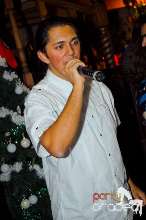 Karaoke în Zulu Caffe, Zulu Caffe