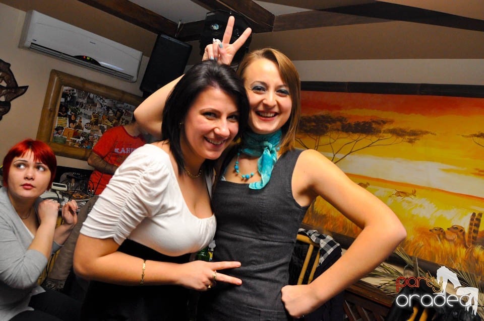 Karaoke în Zulu Caffe, Zulu Caffe