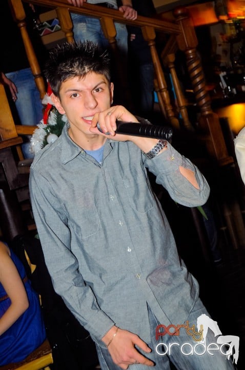 Karaoke în Zulu Caffe, Zulu Caffe