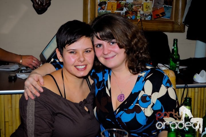 Karaoke în Zulu Caffe, Zulu Caffe