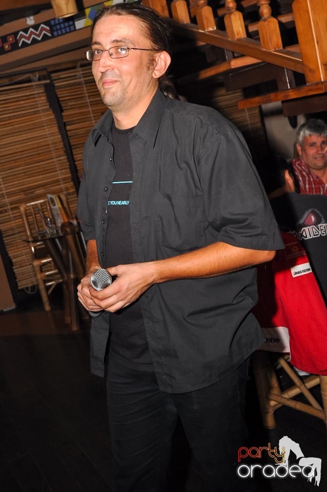 Karaoke în Zulu Caffe, Zulu Caffe