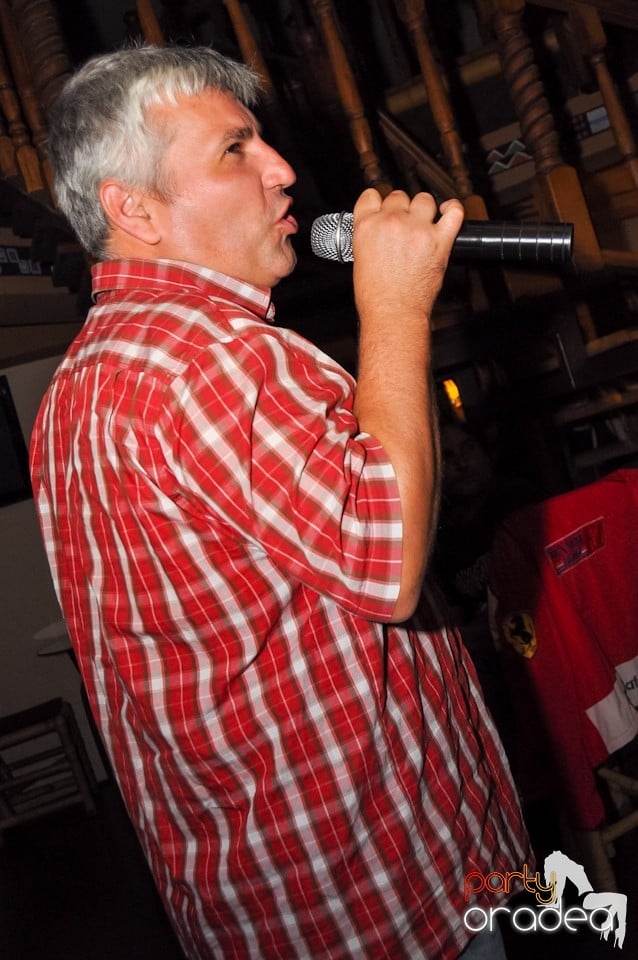 Karaoke în Zulu Caffe, Zulu Caffe