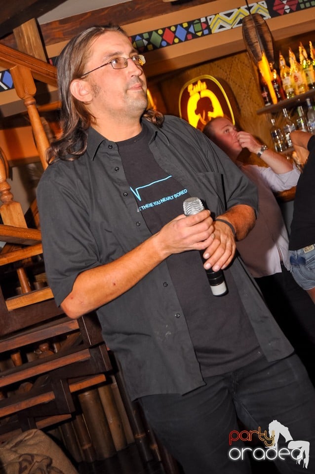 Karaoke în Zulu Caffe, Zulu Caffe