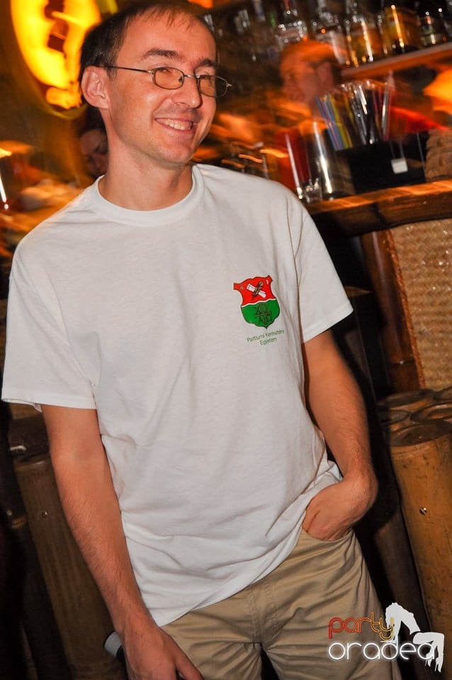 Karaoke în Zulu Caffe, Zulu Caffe