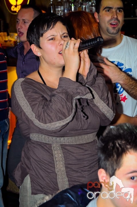 Karaoke în Zulu Caffe, Zulu Caffe