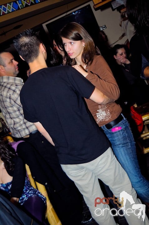 Karaoke în Zulu Caffe, Zulu Caffe