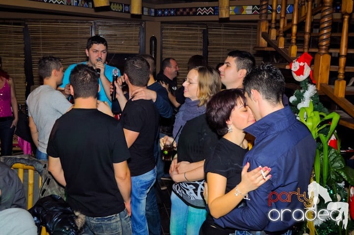 Karaoke în Zulu Caffe, Zulu Caffe