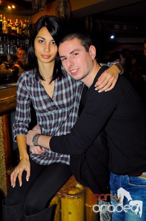 Karaoke în Zulu Caffe, Zulu Caffe