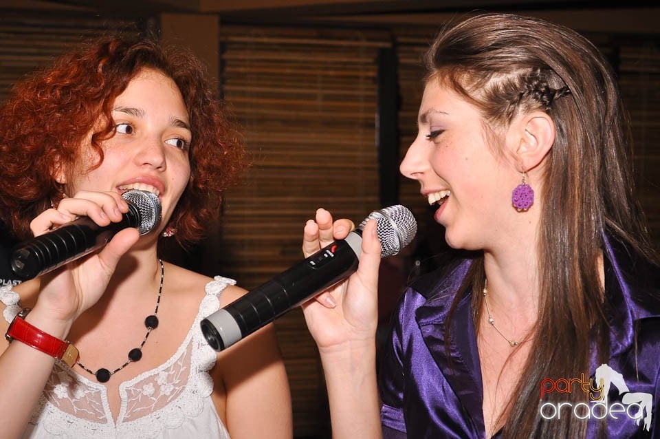 Karaoke în Zulu, Zulu Caffe