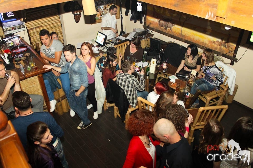 Karaoke în Zulu, Zulu Caffe