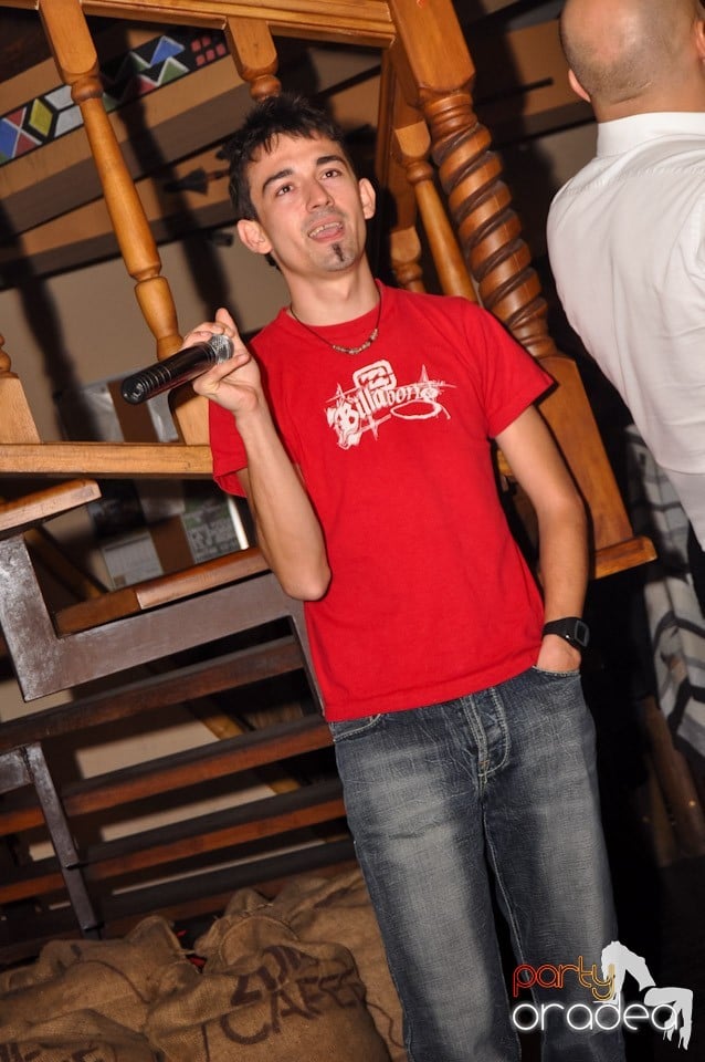 Karaoke în Zulu, Zulu Caffe