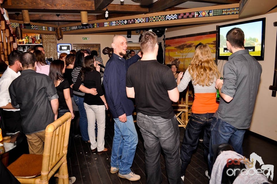 Karaoke în Zulu, Zulu Caffe