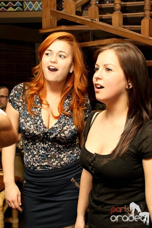 Karaoke în Zulu, Zulu Caffe