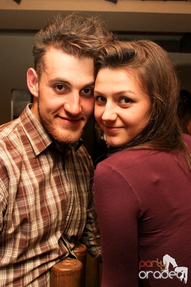 Karaoke în Zulu, Zulu Caffe