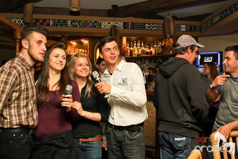 Karaoke în Zulu, Zulu Caffe