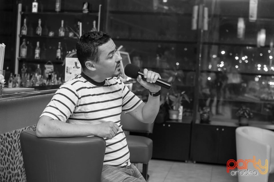 Karaoke Night, 