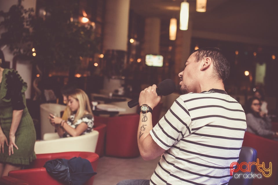 Karaoke Night, 