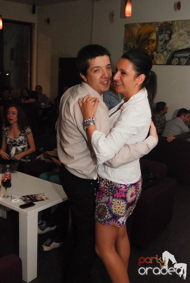 Karaoke Night @ Blondy's Art Café, 