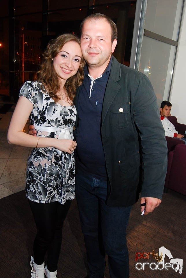 Karaoke Night @ Blondy's Art Café, 