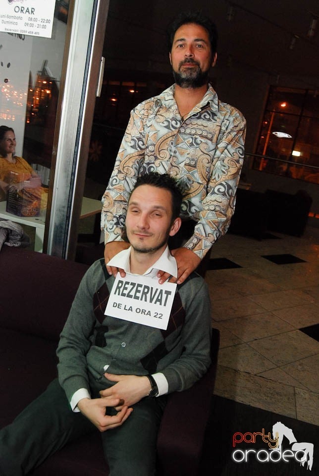 Karaoke Night @ Blondy's Art Café, 