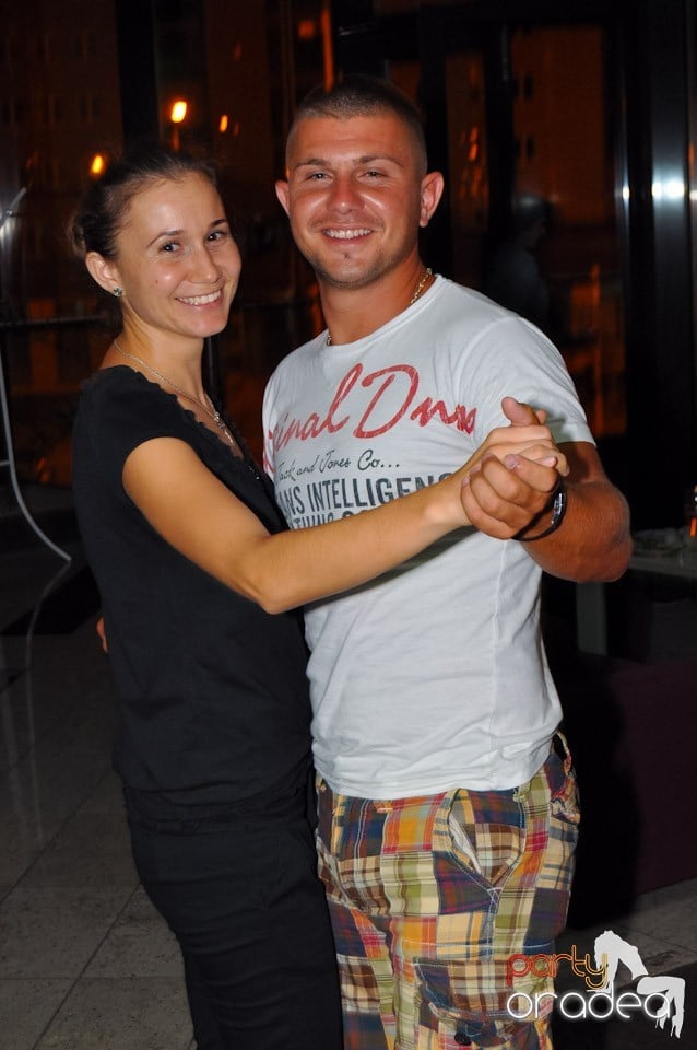 Karaoke Night @ Blondy's Art Café, 