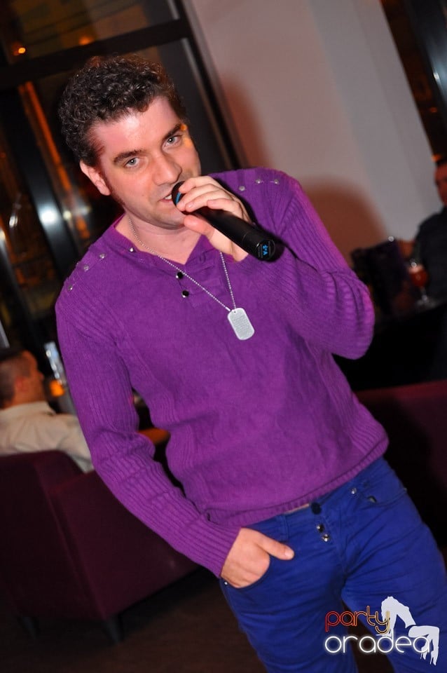 Karaoke Night @ Blondy's, 