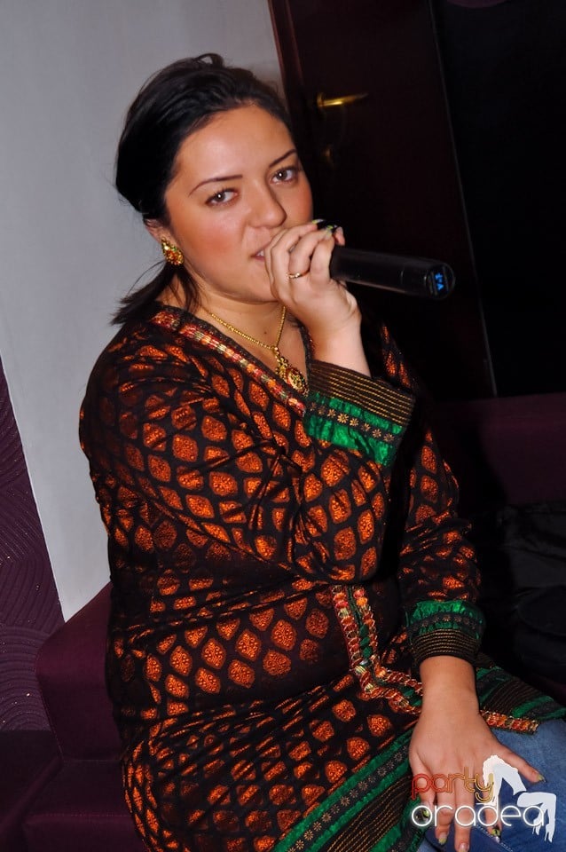 Karaoke Night @ Blondy's, 