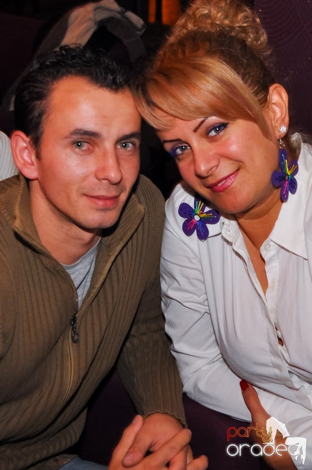 Karaoke Night @ Blondy's, 