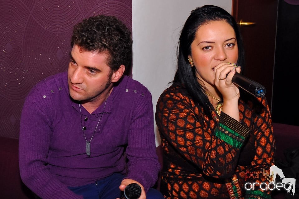 Karaoke Night @ Blondy's, 