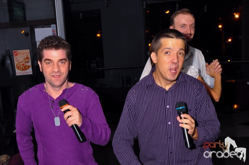 Karaoke Night @ Blondy's, 