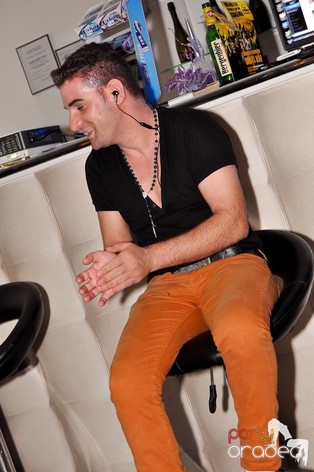 Karaoke Night @ Blondy's, 