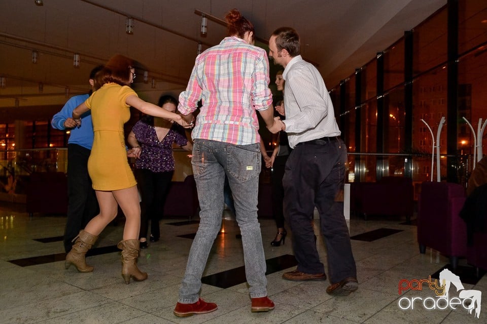 Karaoke Night în Blondy's Art Café, 