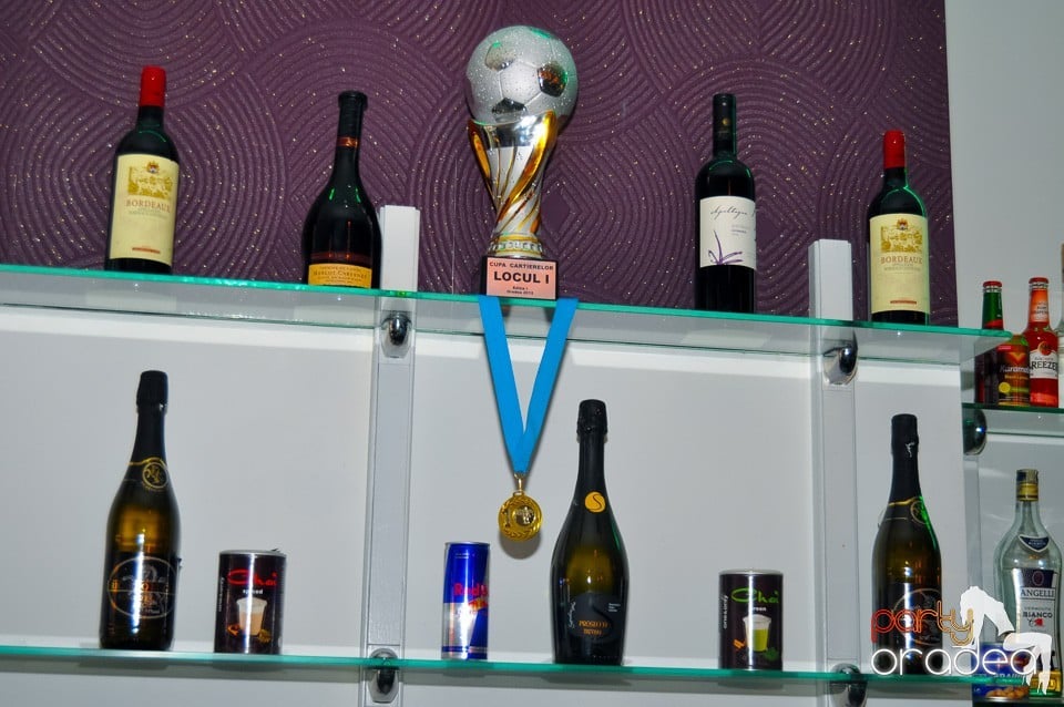 Karaoke Night în Blondy's Art Café, 