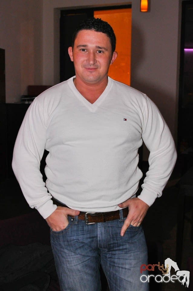 Karaoke Night în Blondy's Art Cafe, 