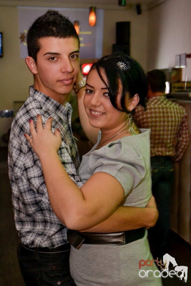 Karaoke Night în Blondy's Art Café, 