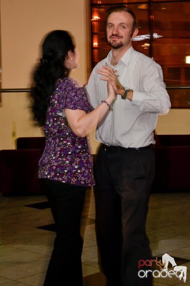 Karaoke Night în Blondy's Art Café, 