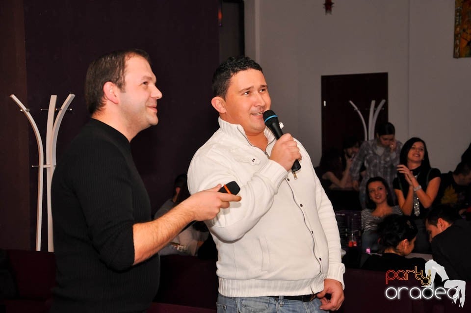 Karaoke Night în Blondy's, 