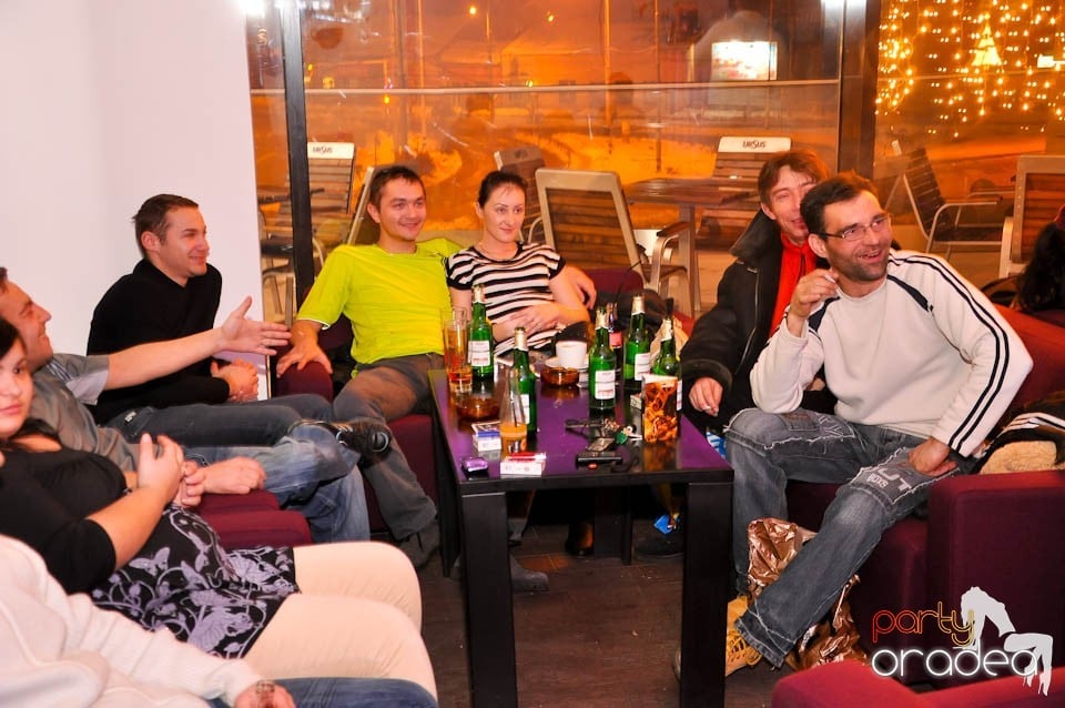 Karaoke Night în Blondy's, 