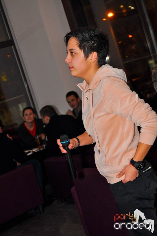 Karaoke Night în Blondy's, 