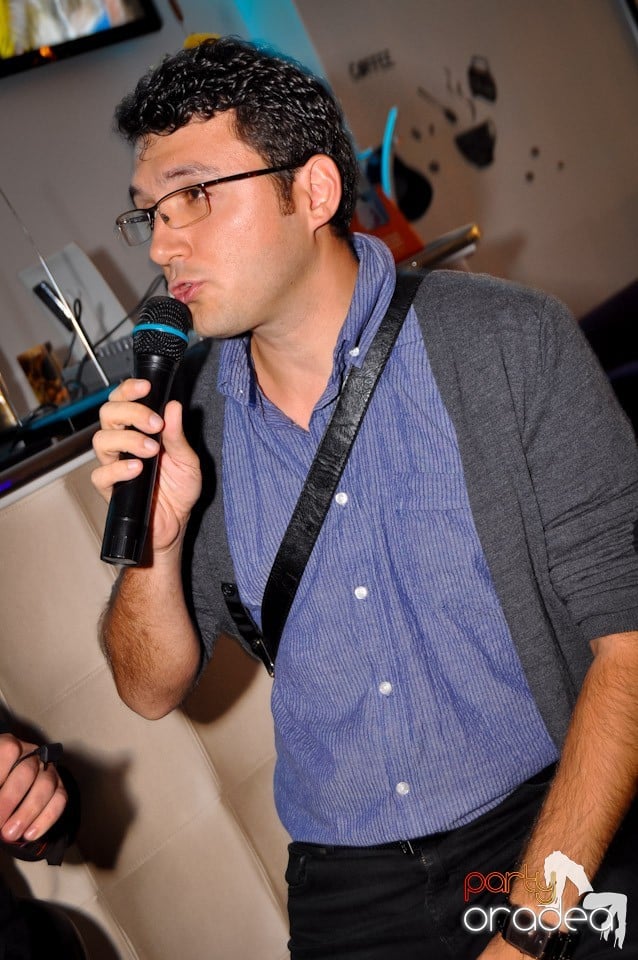 Karaoke Night în Blondy's, 