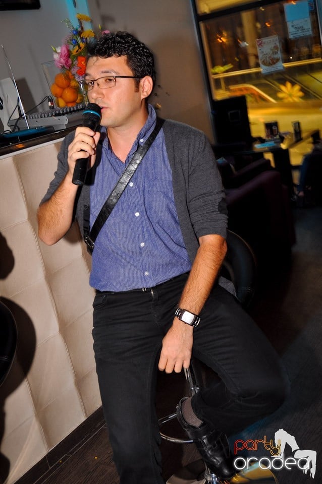 Karaoke Night în Blondy's, 