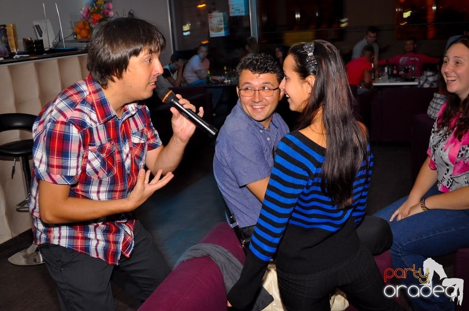 Karaoke Night în Blondy's, 