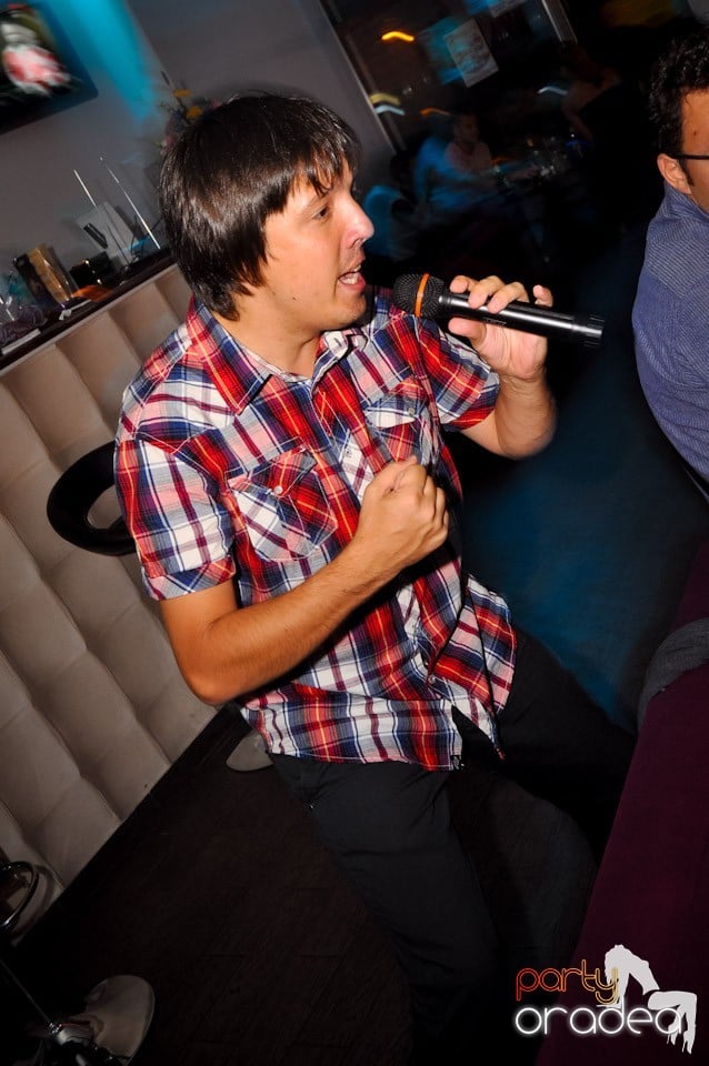 Karaoke Night în Blondy's, 
