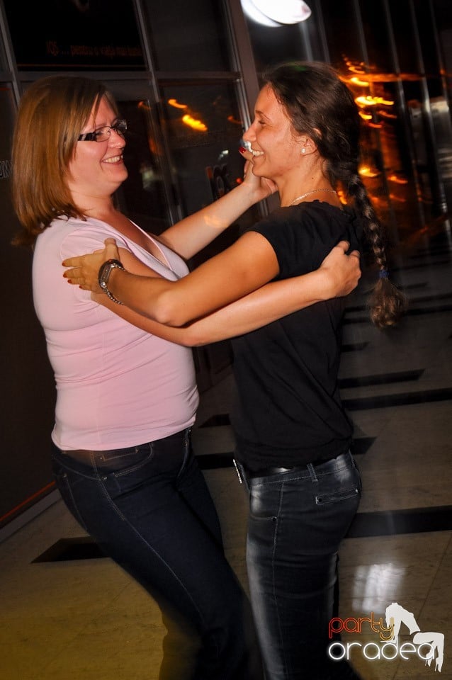 Karaoke Night în Blondy's, 