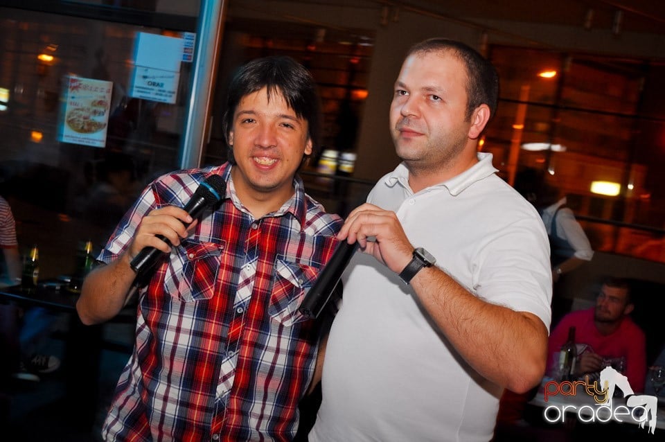 Karaoke Night în Blondy's, 