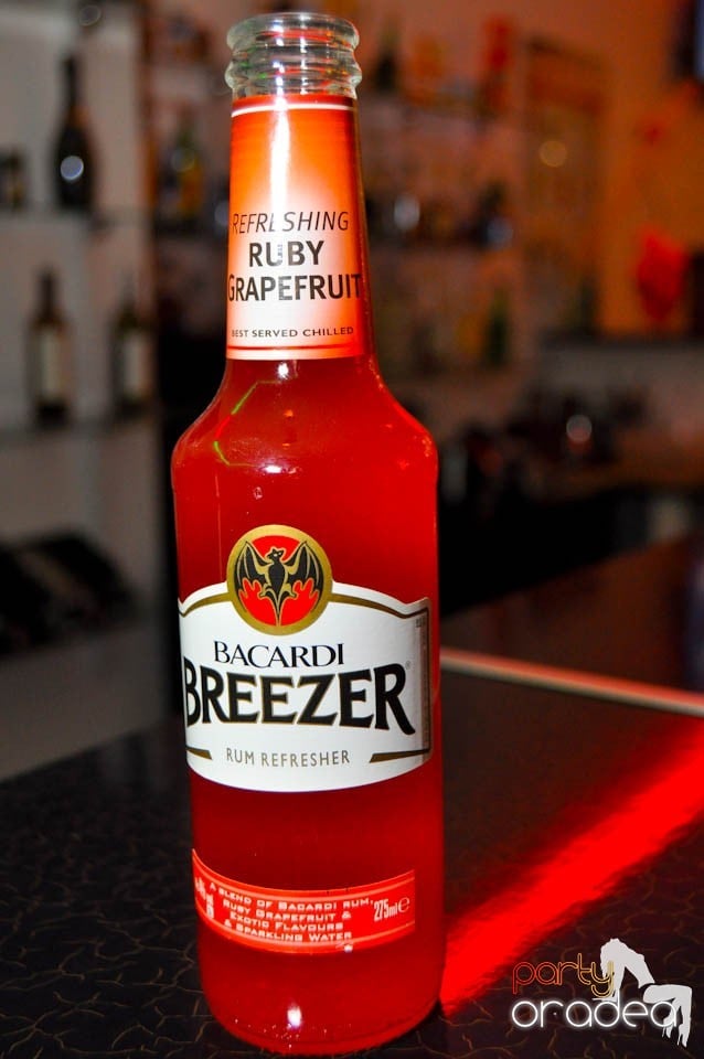 Karaoke Night în Blondy's, 