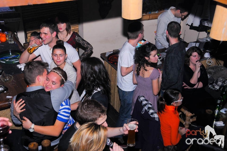 Karaoke Night @ Zulu Caffe, Zulu Caffe