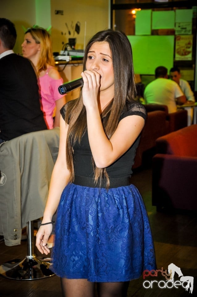 Karaoke night, 