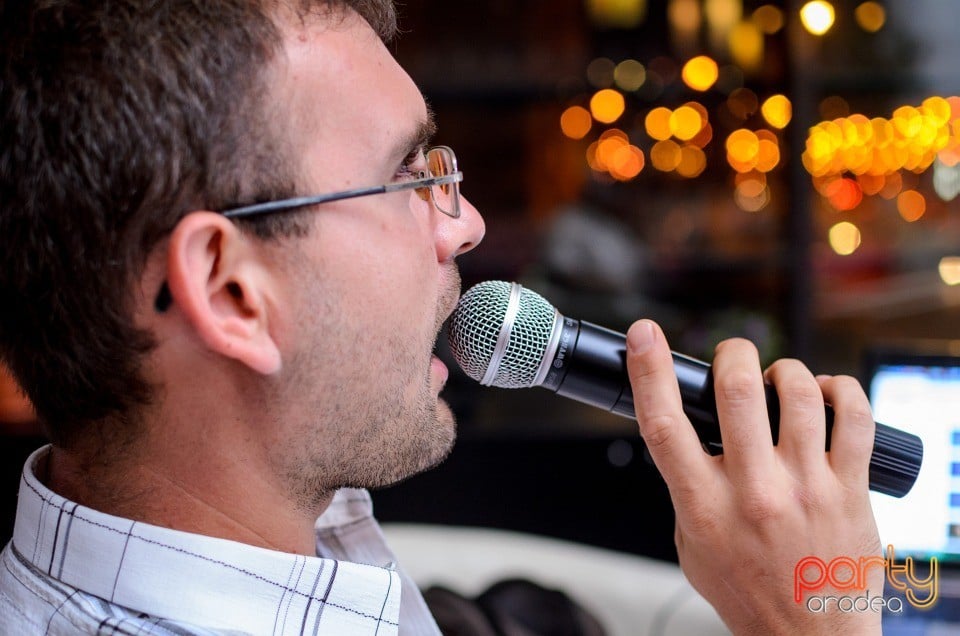 Karaoke Night, 