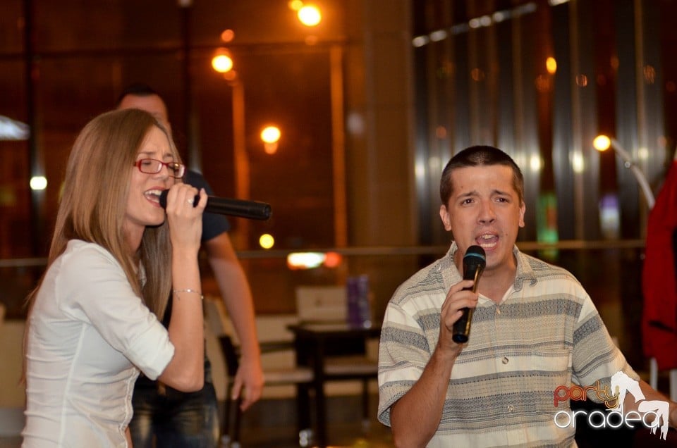 Karaoke night, 